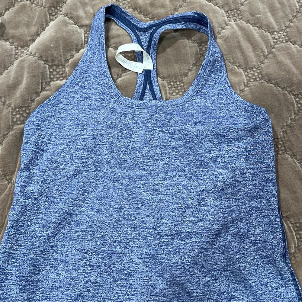 LULULEMON TANK